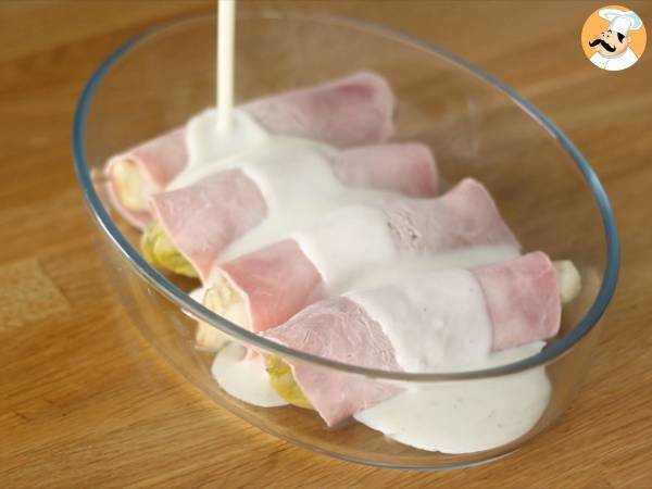 Endivias envueltas en jamón york gratinadas - Preparación paso 6