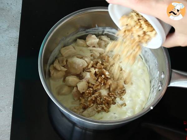 Pasta con pollo y salsa gorgonzola - Preparación paso 5