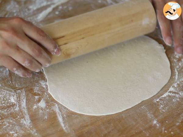 Cheese naans, pan de pita relleno de quesitos - Preparación paso 5