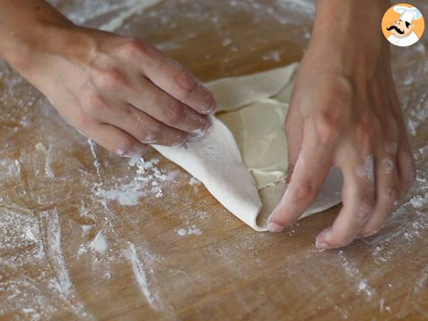 Cheese naans, pan de pita relleno de quesitos - Preparación paso 6