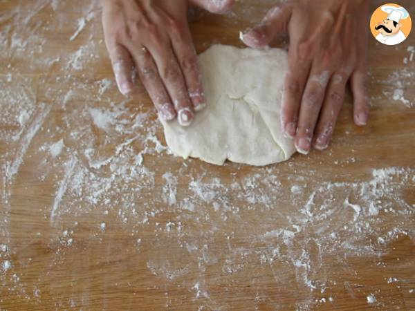 Cheese naans, pan de pita relleno de quesitos - Preparación paso 7