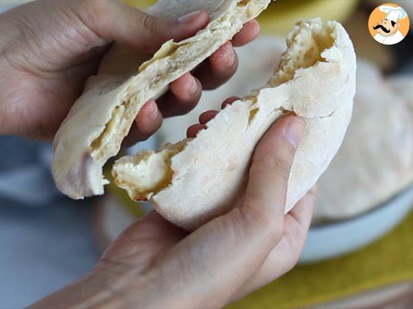 Cheese naans, pan de pita relleno de quesitos - Preparación paso 9