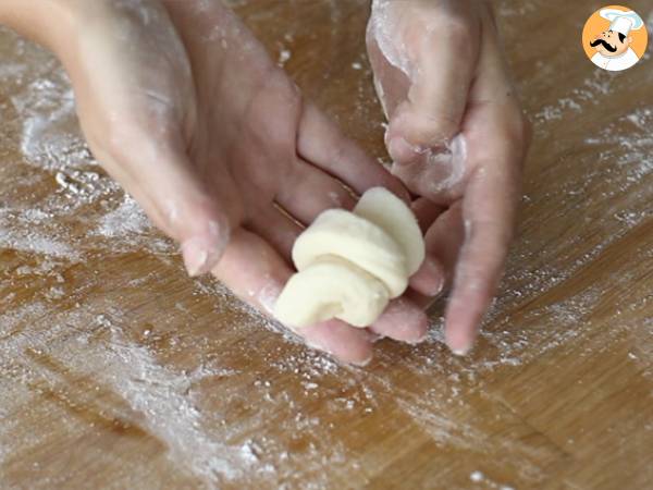 Croissants caseros deliciosos (explicados paso a paso) - Preparación paso 16