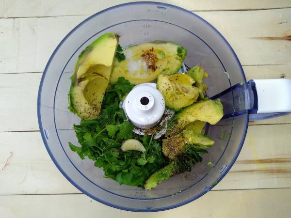 Ensalada de garbanzos y guacamole - Preparación paso 2