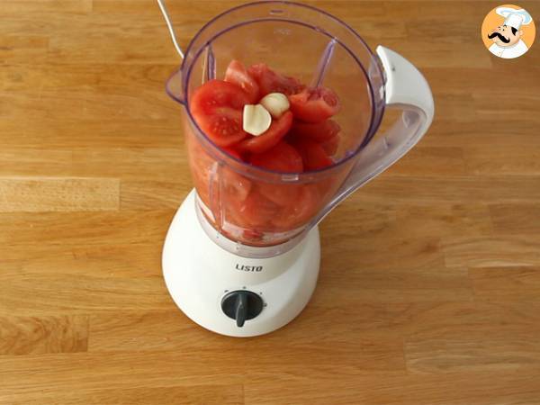 Salmorejo cordobés casero - Preparación paso 1