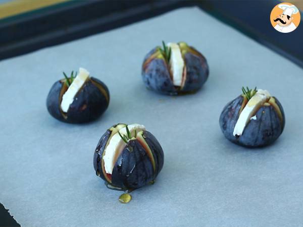 Higos al horno con queso de cabra y miel - Preparación paso 2