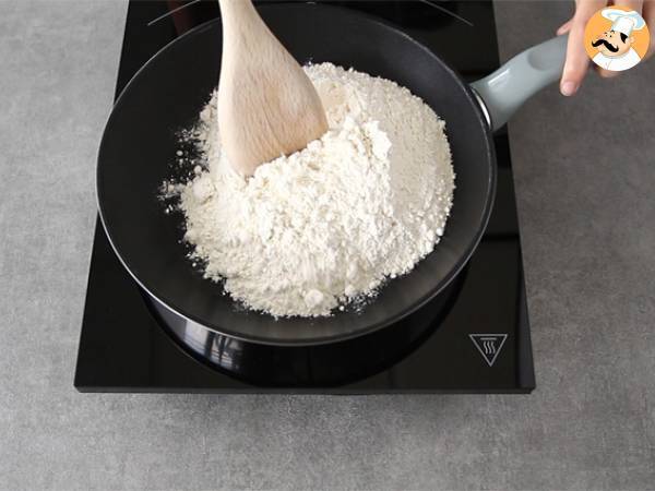 Mantecados caseros de canela, limón y almendra - Preparación paso 1