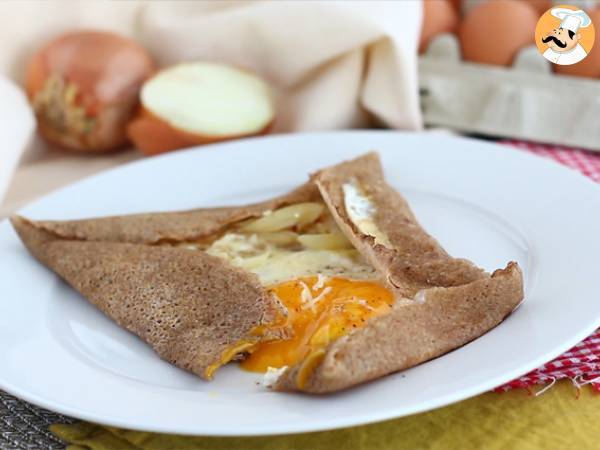 Galette de sarraceno con jamón, queso y huevo - Preparación paso 4