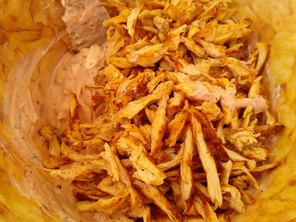 Pasta picante con pollo y gratinada con queso - Preparación paso 7