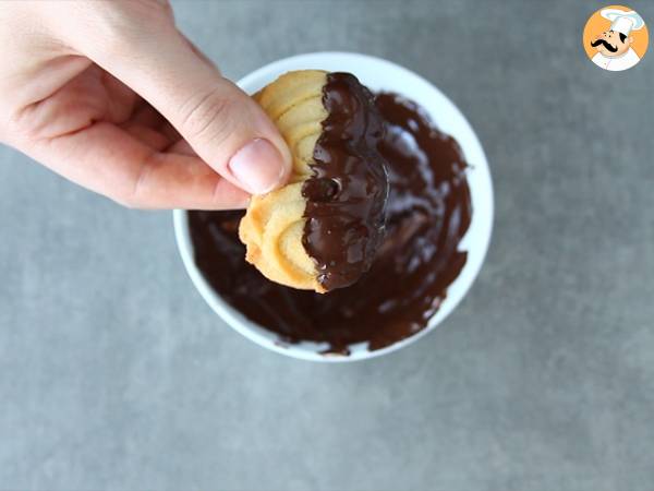 Galletas spritz con chocolate (pastas de té) - Preparación paso 5