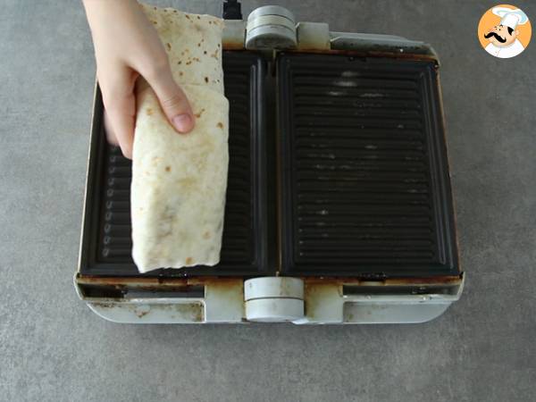 Burritos franceses con salsa de queso - Preparación paso 7