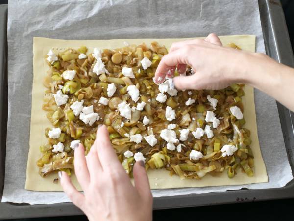 Hojaldre de puerros con queso de cabra - Preparación paso 3