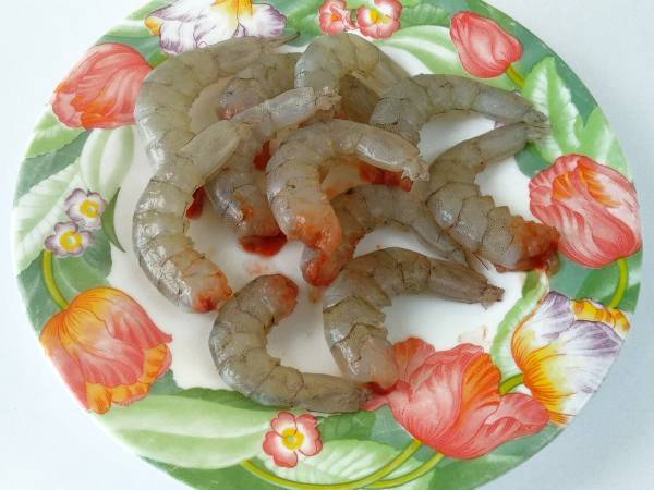 Quiche marinera con surimi, langostinos y atún - Preparación paso 7