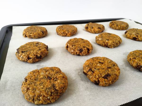 Galletas veganas de calabaza, coco y chía - Preparación paso 10