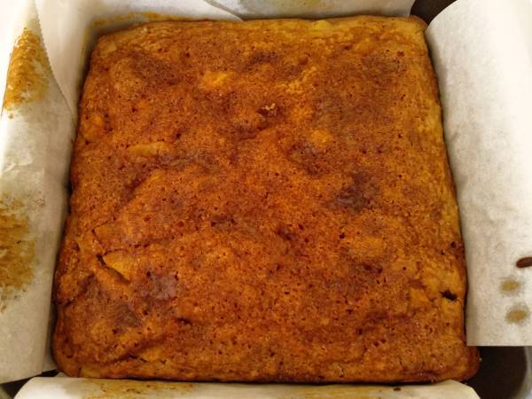 Bizcocho vegano de manzana con cobertura de natillas veganas - Preparación paso 6