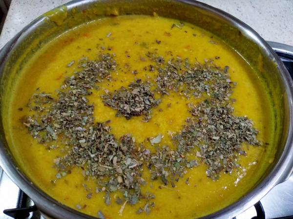Masoor dal - Receta india de lentejas naranjas - Preparación paso 12