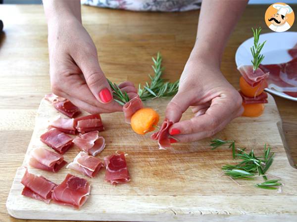Brochetas de melón, jamón y romero - Preparación paso 3