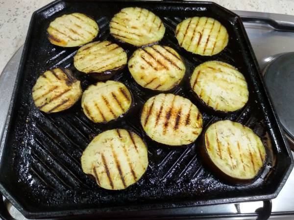 Arroz especiado con berenjenas melosas (una estupenda receta vegana) - Preparación paso 1