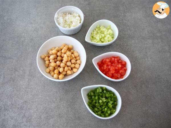 Sopa de lechuga y ensalada de garbanzos - Preparación paso 1