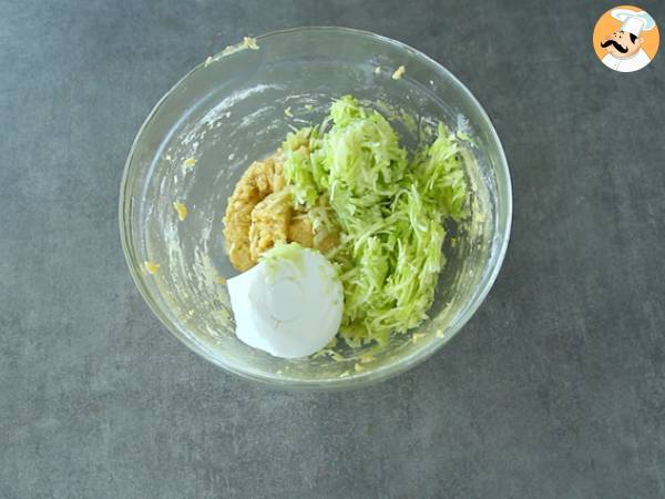 Muffins de calabacín y queso de cabra - Preparación paso 2