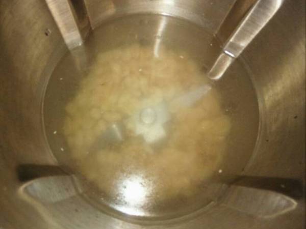 Bebida de Cacahuete con Robot de Cocina - Preparación paso 3