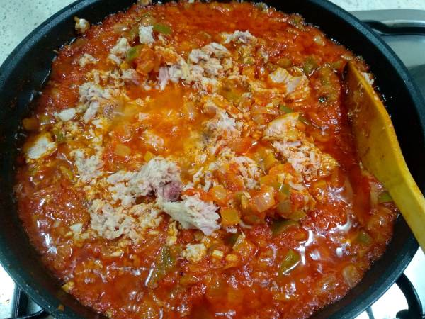 Empanada de atún con masa casera de cerveza {En panificadora y sin levadura} - Preparación paso 6