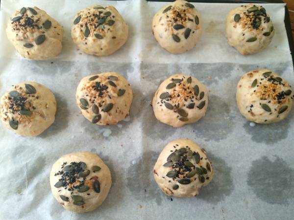 Panecillos de cebolla y semillas {en panificadora} - Preparación paso 4