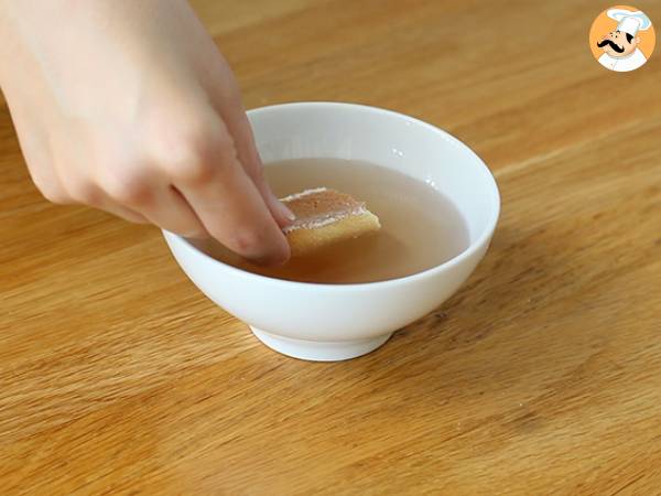 Vasitos de tiramisú de fresa - Preparación paso 3