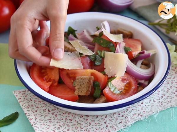 Ensalada Panzanella - Preparación paso 3