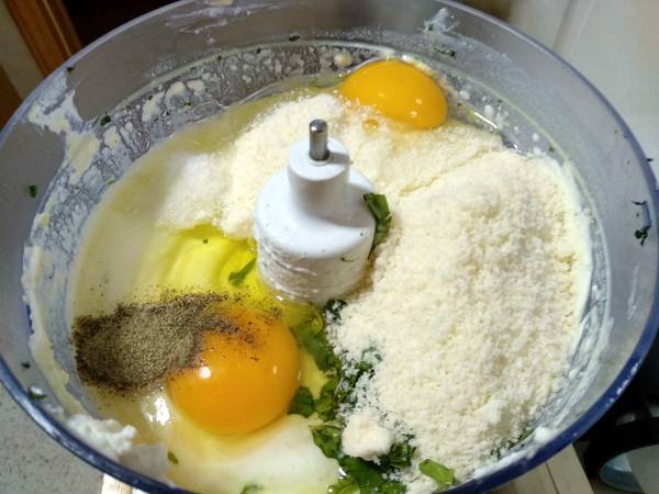 Lasaña de espinacas, con un potente sabor a espinaca - Preparación paso 8