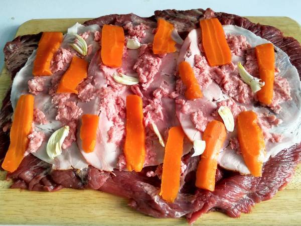 Vacío de ternera relleno, Receta de mi madre {en olla rápida} - Preparación paso 5