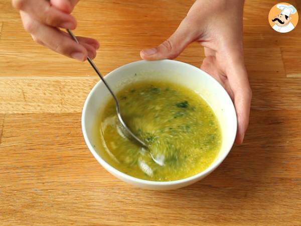 Corona pizza rellena de mozzarella - Preparación paso 1