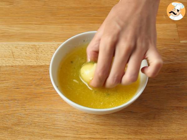 Corona pizza rellena de mozzarella - Preparación paso 4