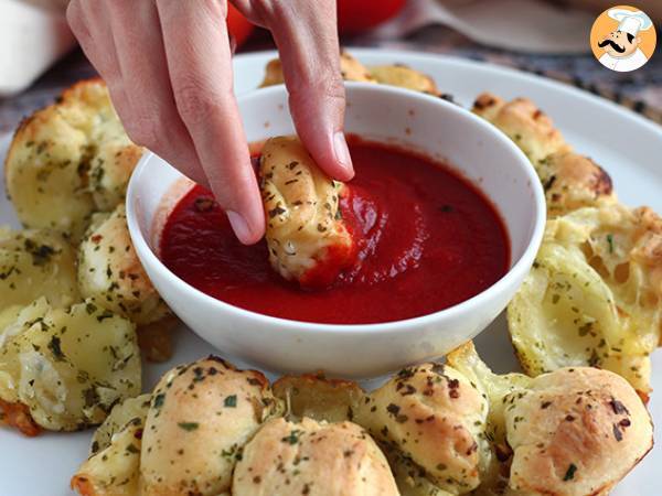 Corona pizza rellena de mozzarella - Preparación paso 6