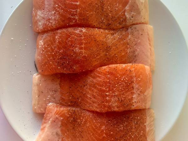 Salmón en salsa Chraimeh {receta judío sefardita} - Preparación paso 1