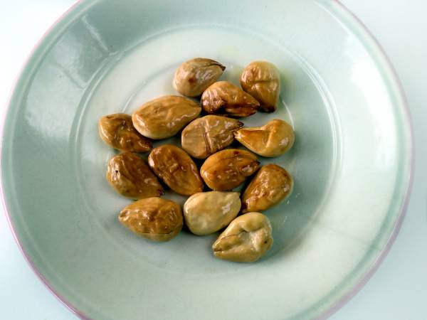 Guiso de garbanzos con salmón - Preparación paso 1