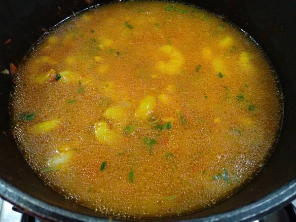 Guiso de garbanzos con salmón - Preparación paso 7