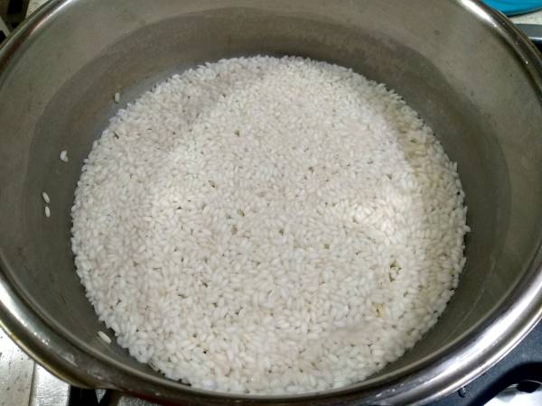 Arroz con leche vegano {en olla rápida} - Preparación paso 1