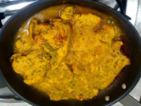 Filetes de pavo en salsa de limón - Preparación paso 3