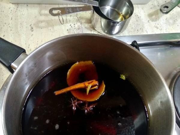 Torrijas de vino Moscatel con almíbar {En horno} - Preparación paso 1
