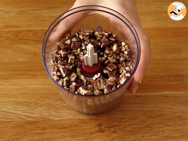 Brawnie: el brownie crudo con dátiles - Preparación paso 1