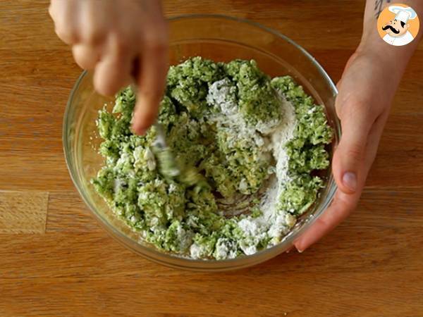 Medallones de calabacín con queso feta - Preparación paso 4