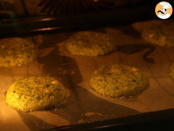 Medallones de calabacín con queso feta - Preparación paso 6