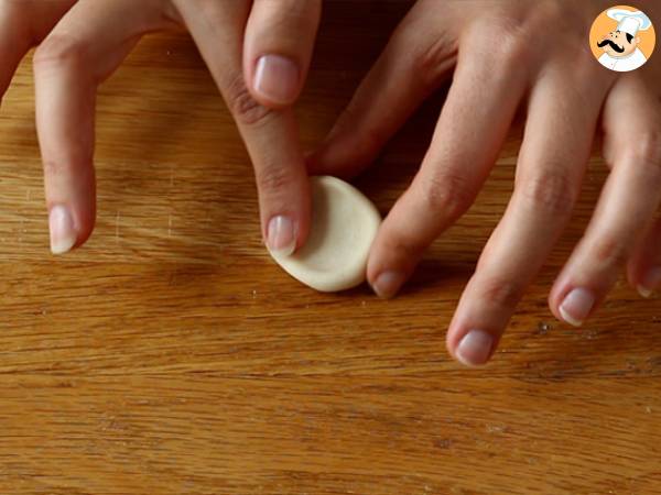 Gyozas de pollo, zanahoria y champiñones - Preparación paso 6