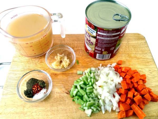 Canelones de carne picada y espinacas - Preparación paso 2
