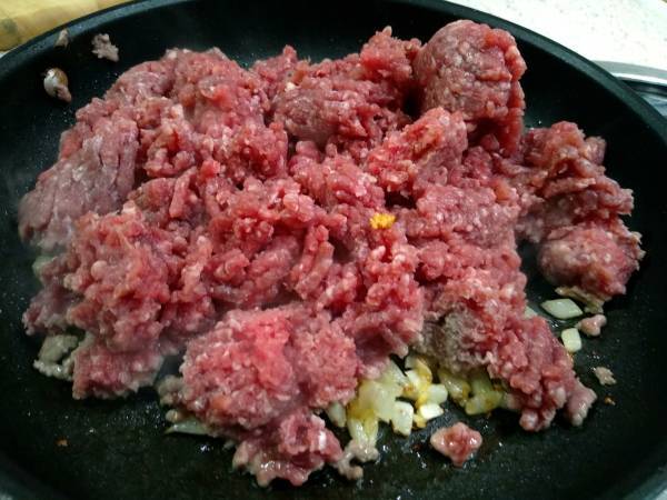 Canelones de carne picada y espinacas - Preparación paso 7