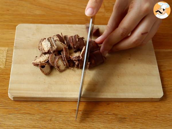 Cheesecake de Kinder Bueno sin horno - Preparación paso 3