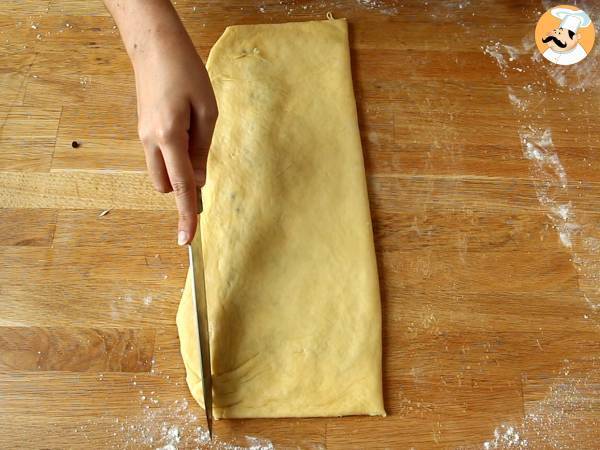 Brioche suizo con crema pastelera y pepitas de chocolate - Preparación paso 11