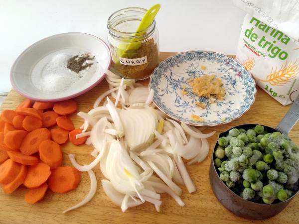 Curry de salchichas - Preparación paso 2