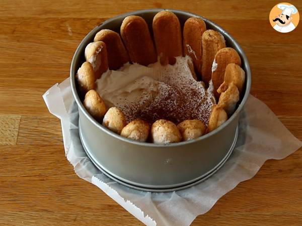 Charlota de tiramisú sin huevo - Preparación paso 4